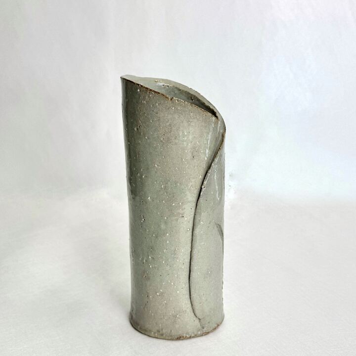 n03123