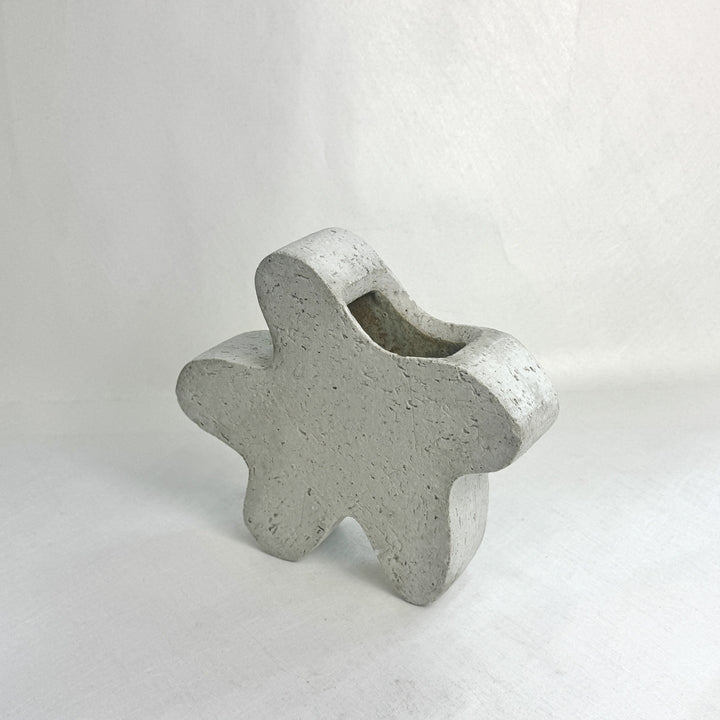 n05177
