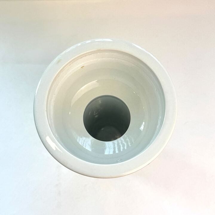 n03298