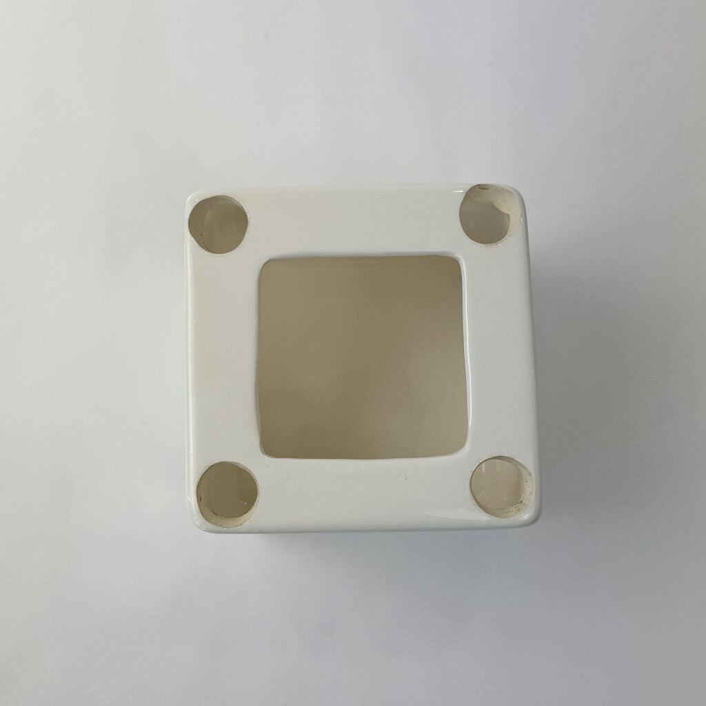 o05761