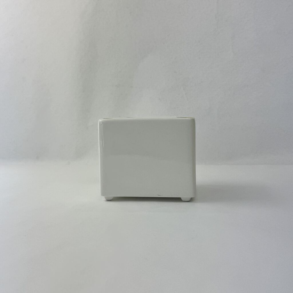 o05761