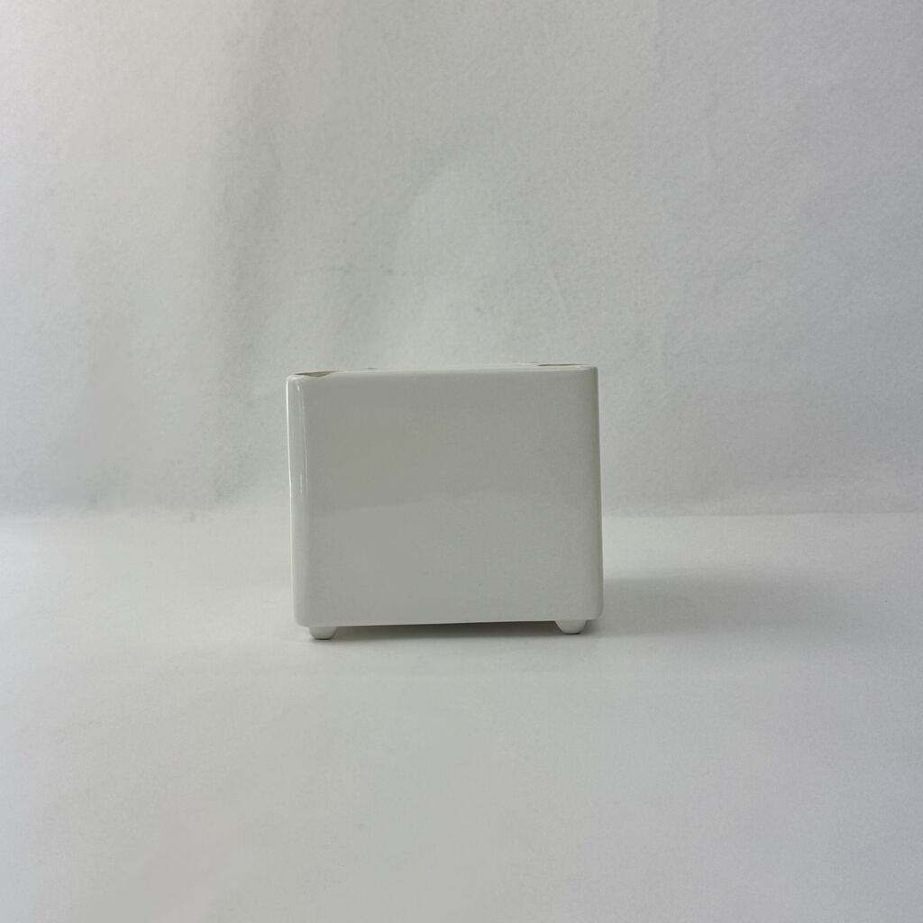 o05761