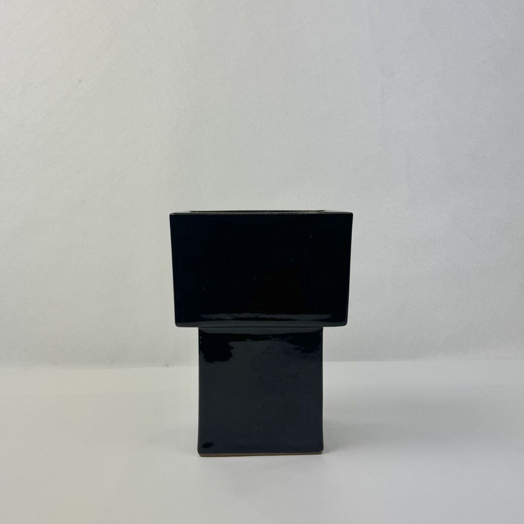 m05775