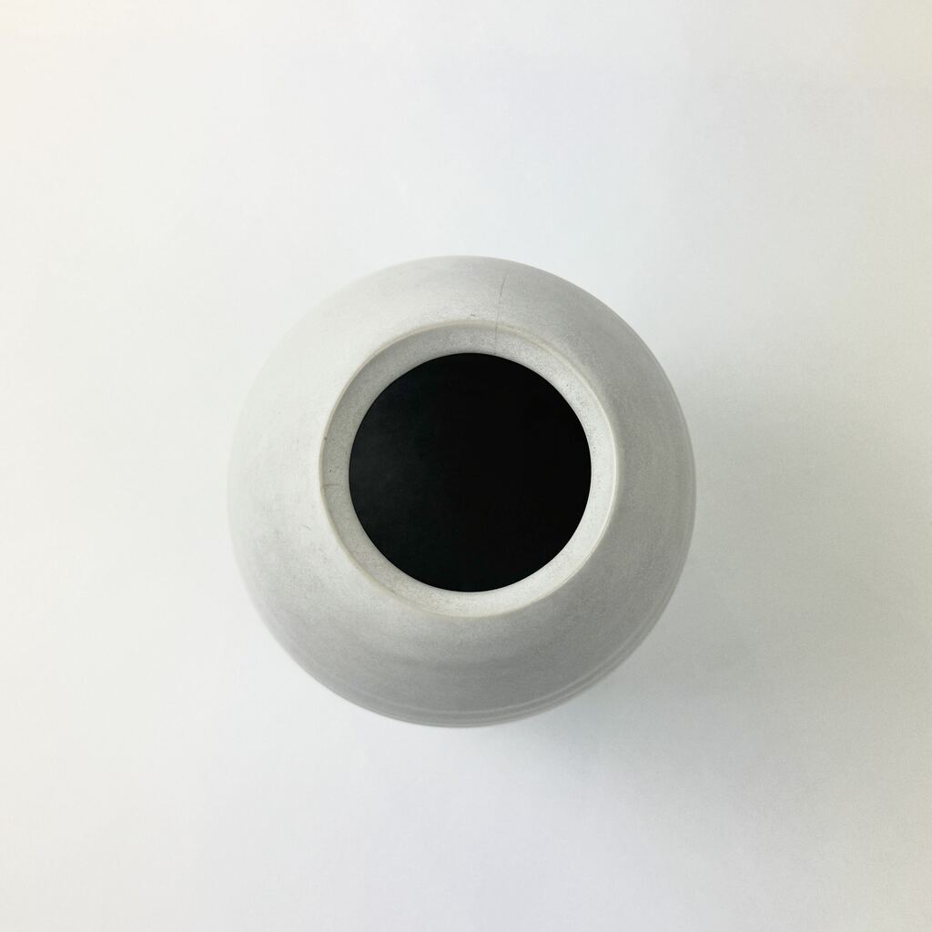 n05799