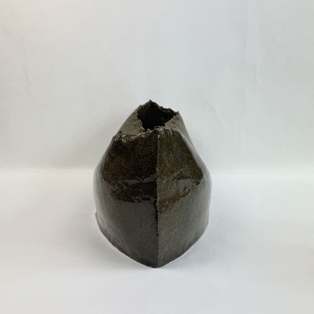 m05886