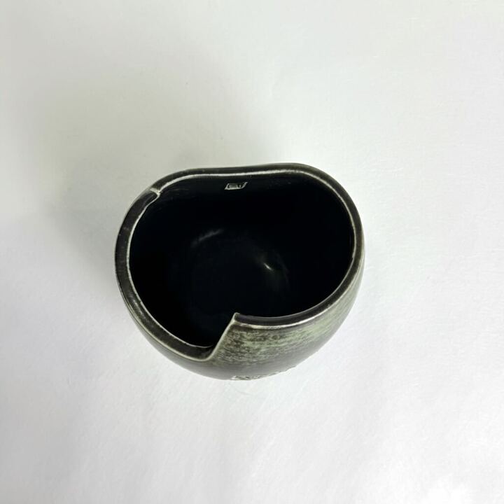 o03809