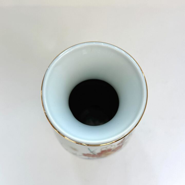 n04049