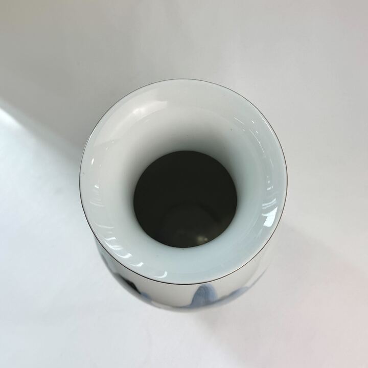 n04136