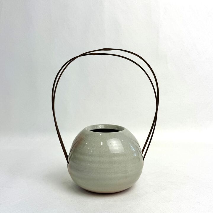 o02201