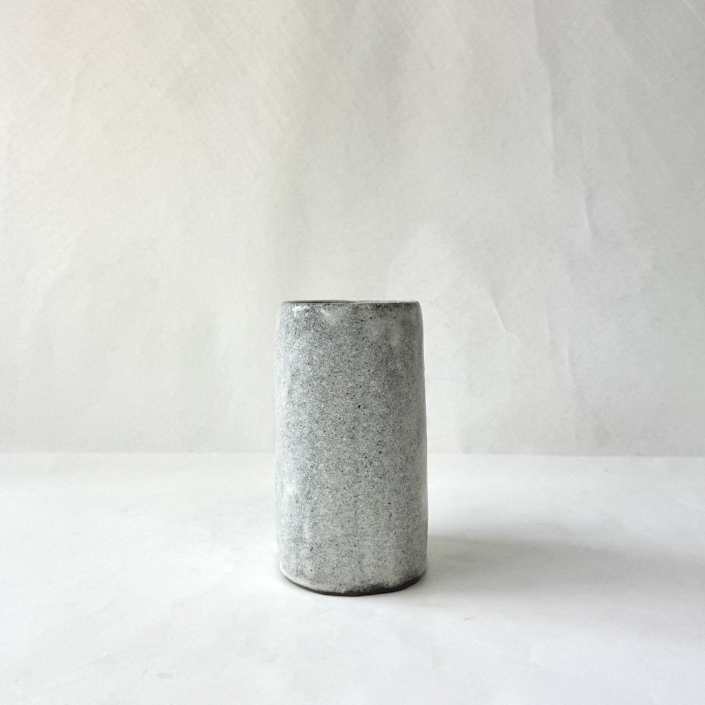 n05121
