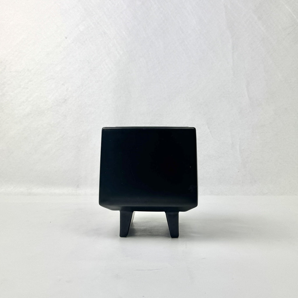 m05457