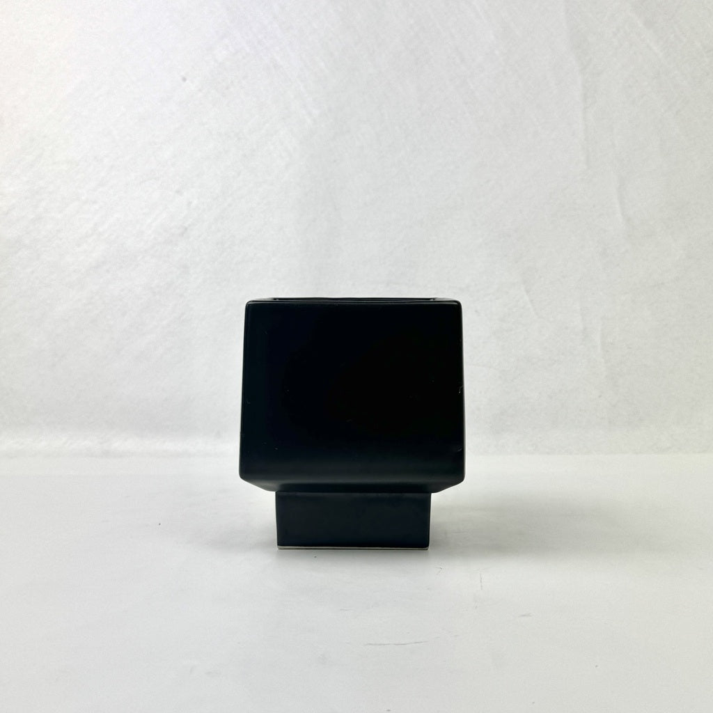 m05457