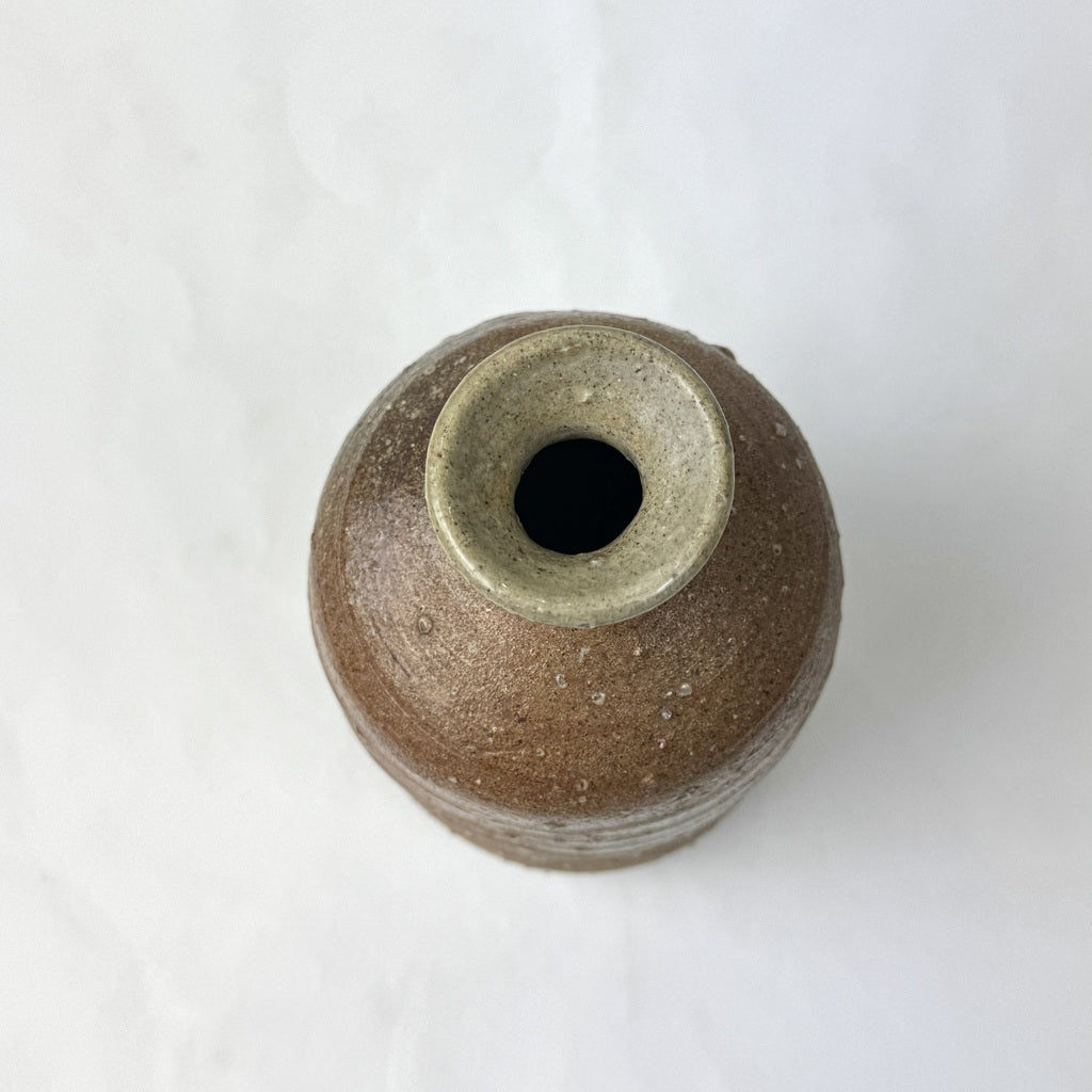 n05550