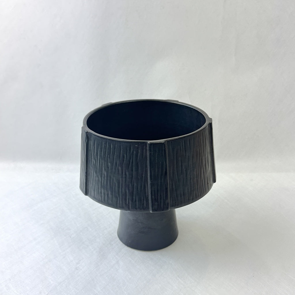 m05709